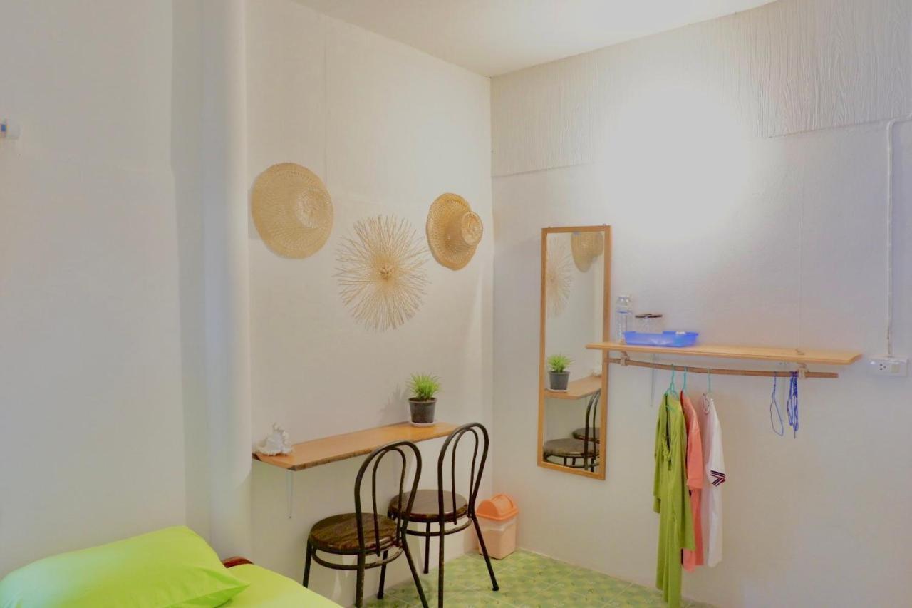 Lungkluay Homestay Ko Kut Esterno foto