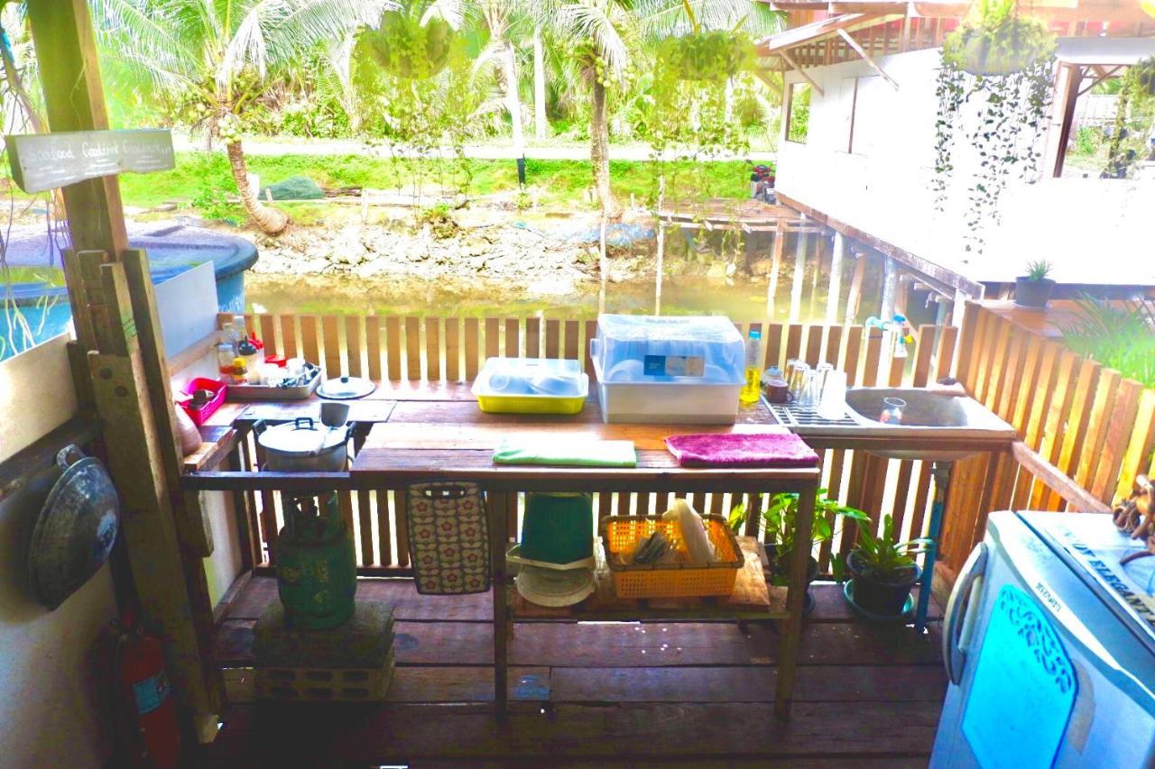 Lungkluay Homestay Ko Kut Esterno foto